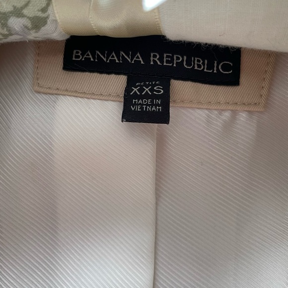 Banana Republic - Picture 2 of 10